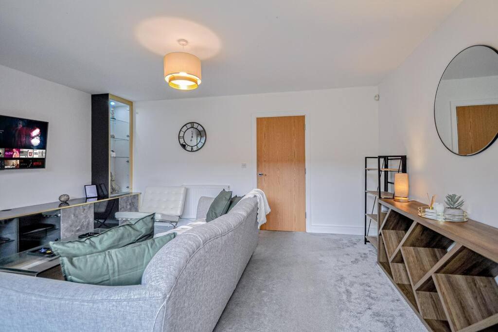 Entire House Sleeps 8 Near The River Thames Maidenhead Buitenkant foto